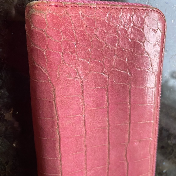 Miu Miu pink zippy wallet - Picture 6 of 10